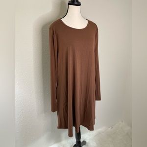 Zenana Womens Premium Tunic Top. Color brown. Size 1X. NWT